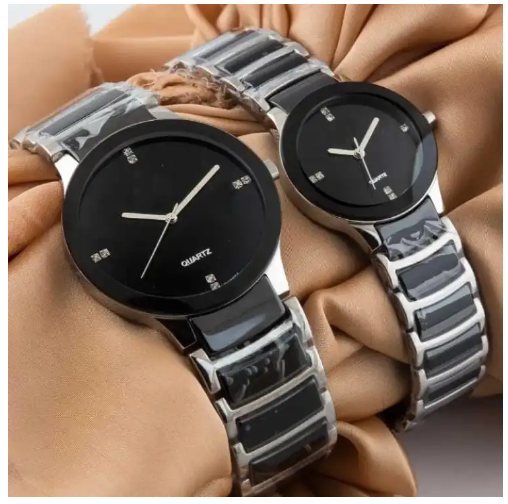 Round Couple Watch