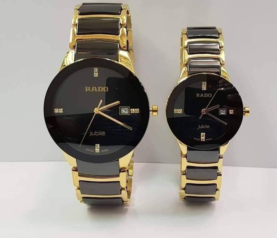 Round Couple Watch